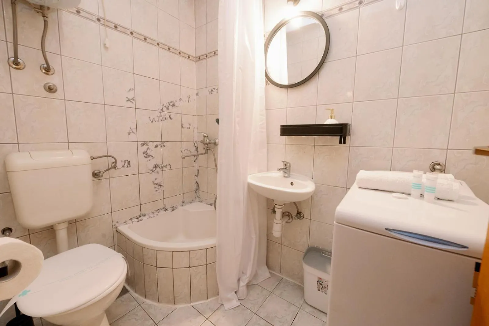 Central In Residence سبليت